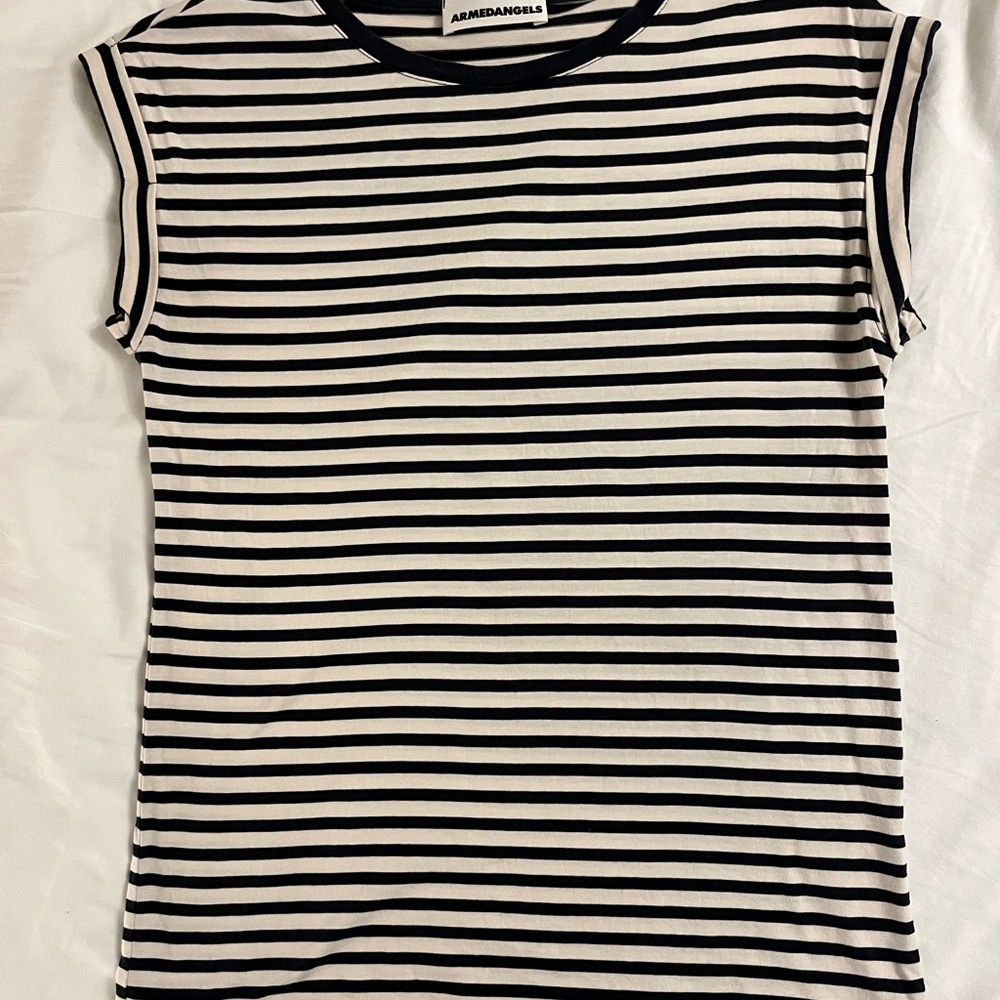 Women's Black and White Striped Top